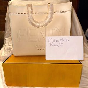 Fendi Sunshine Medium Shopper - Cream